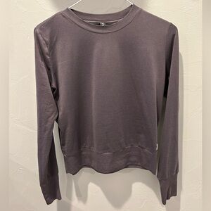 Vuori Women's Long Sleeve Top in Deep Purple